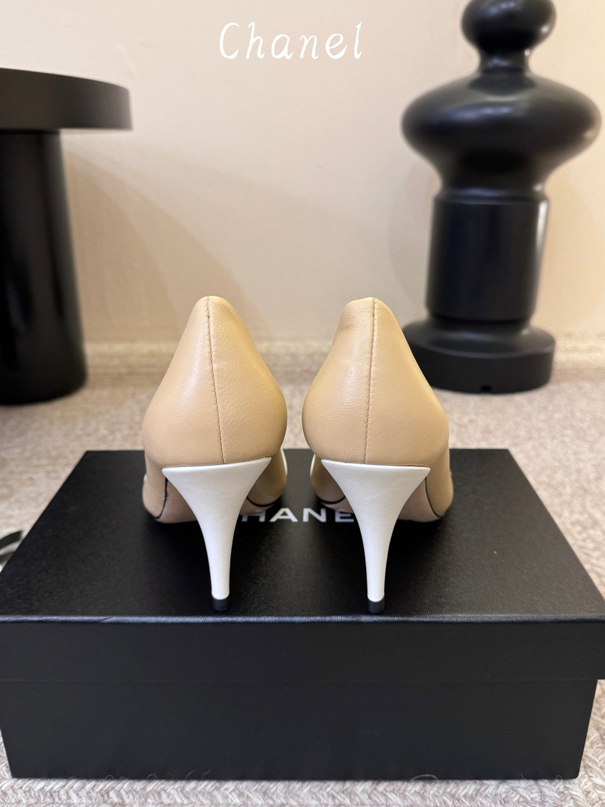 CC 26s Square Toe Pump Beige Sheepskin 835680