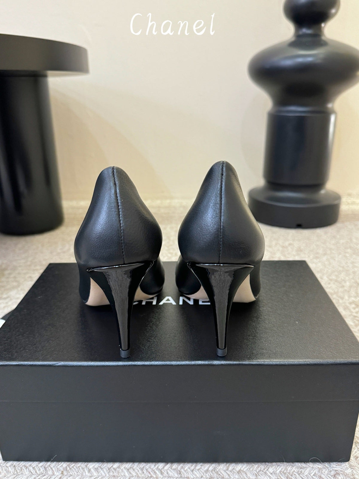 CC 26s Square Toe Pump Black Sheepskin 835682