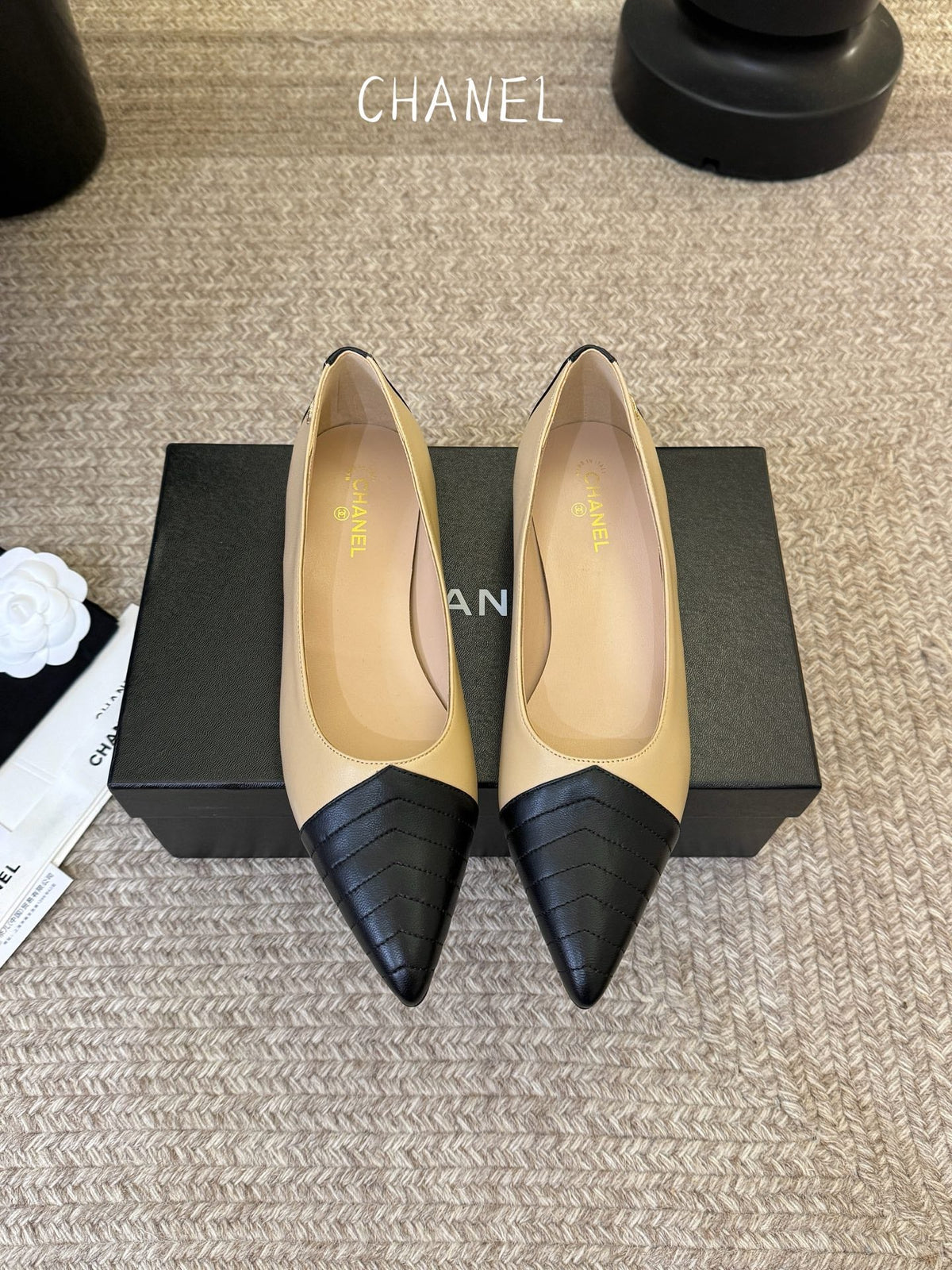 CC 26ss Ballet Flat Black Beige Lambskin 835693
