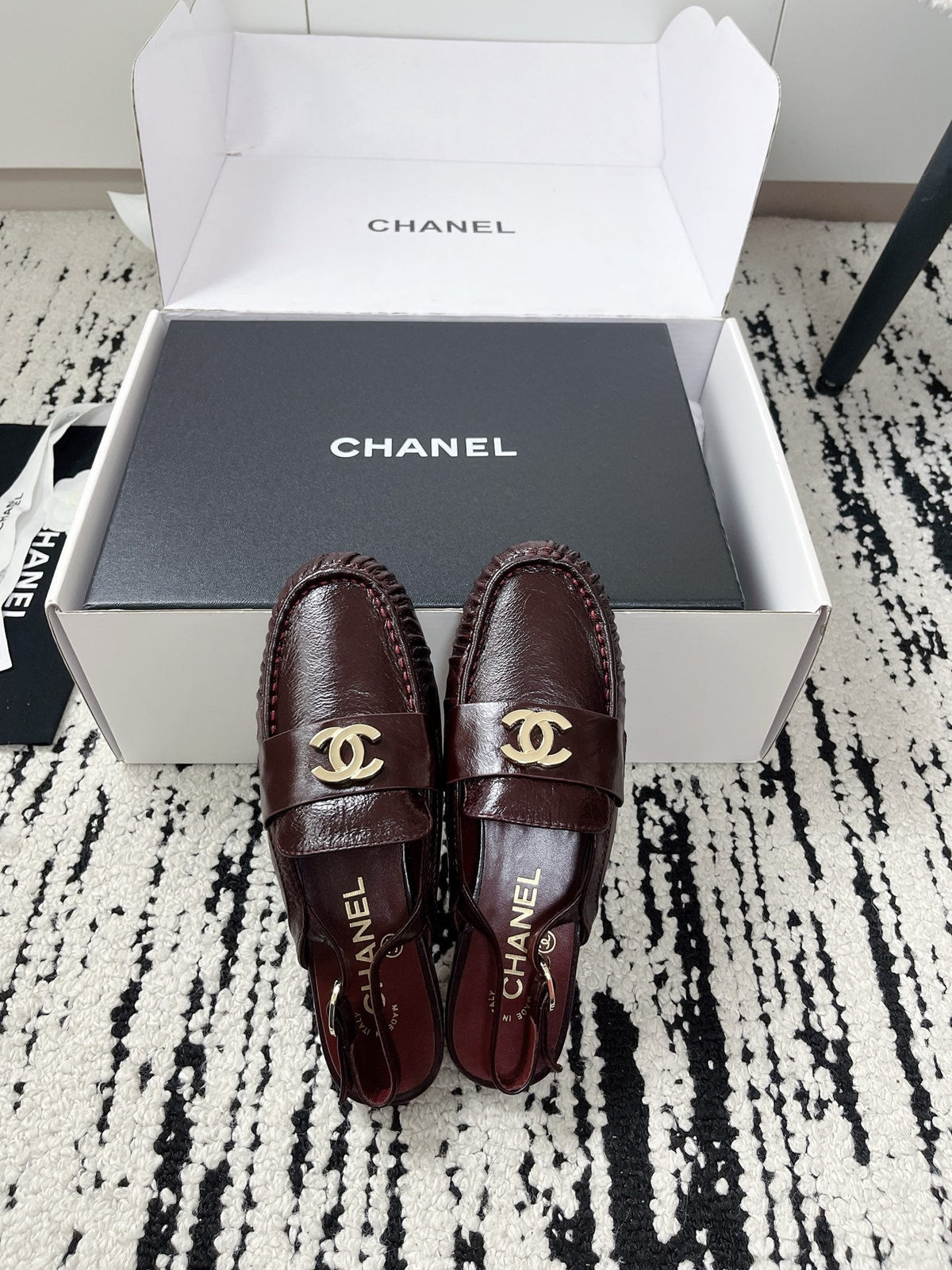 CC 26A Métiers d'art 2026 Slingback Burgundy Glossy Sheepskin 900761