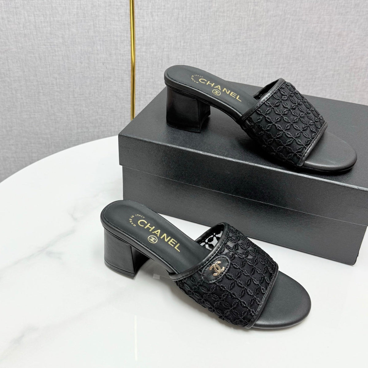 CC 25 Heel Sandals 50m Black Mesh And Sheepskin 368802