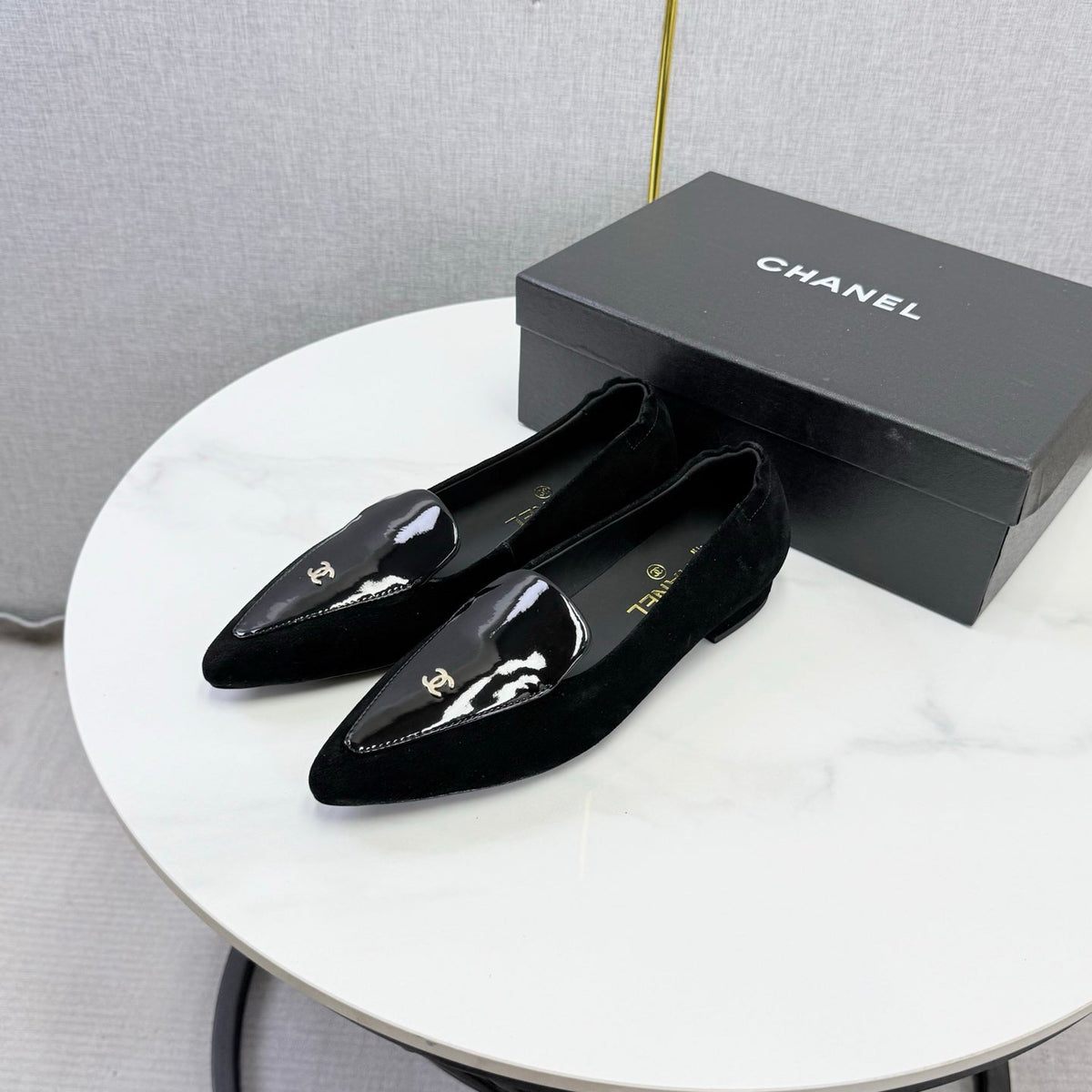 CC 26s Pointed Loafers Black Patent Leather 972783