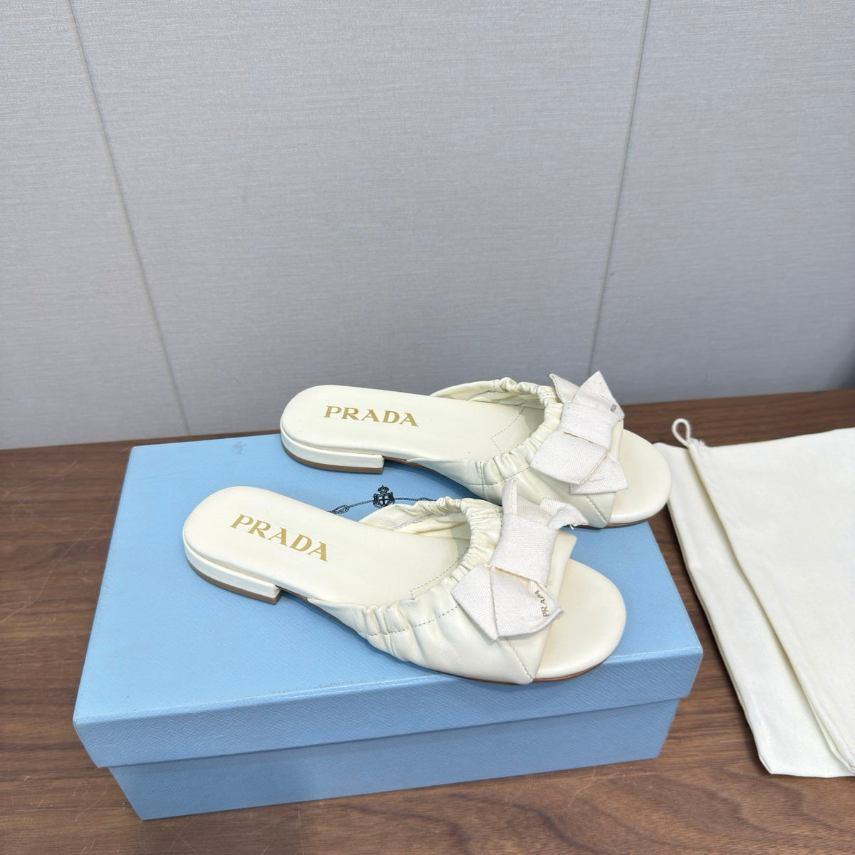 Prada Bow Slide Sandals Cream Sheepskin 836555