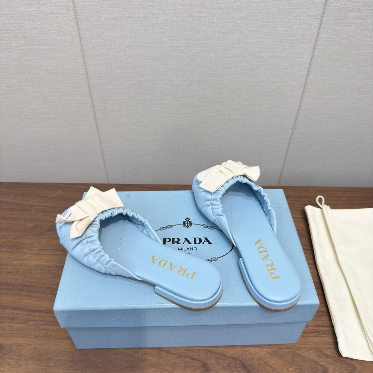 Prada Bow Slide Sandals White Blue Sheepskin 836555
