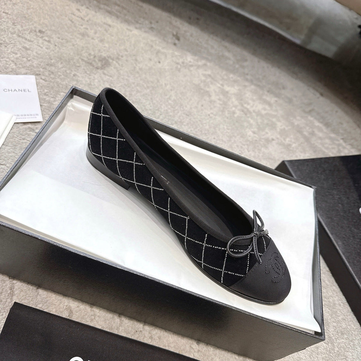 CC Ballet Flats Small Bow Black Quilted Canvas Suede 716399