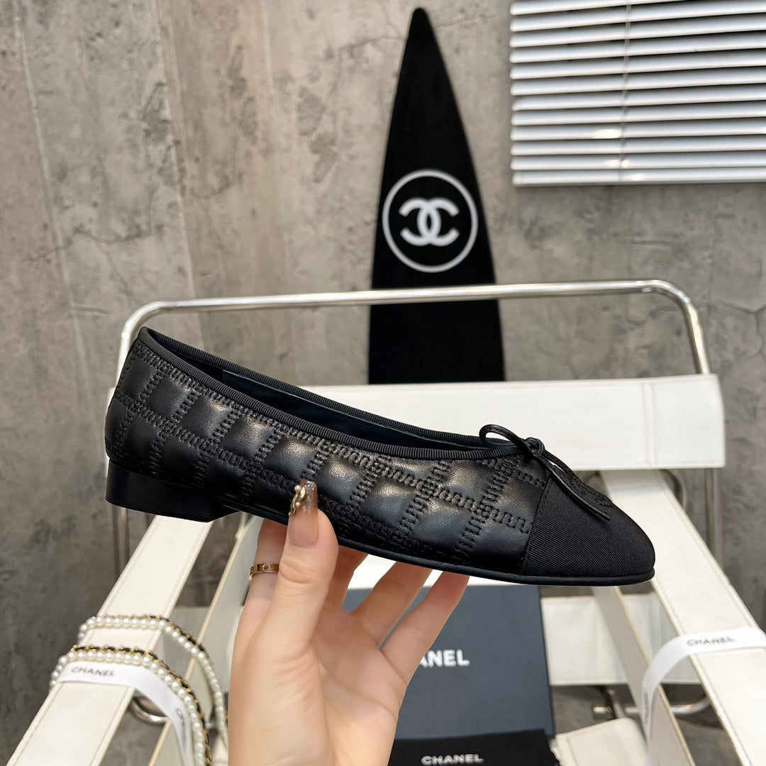 CC Stitched Ballet Flats Black Sheepskin 817408