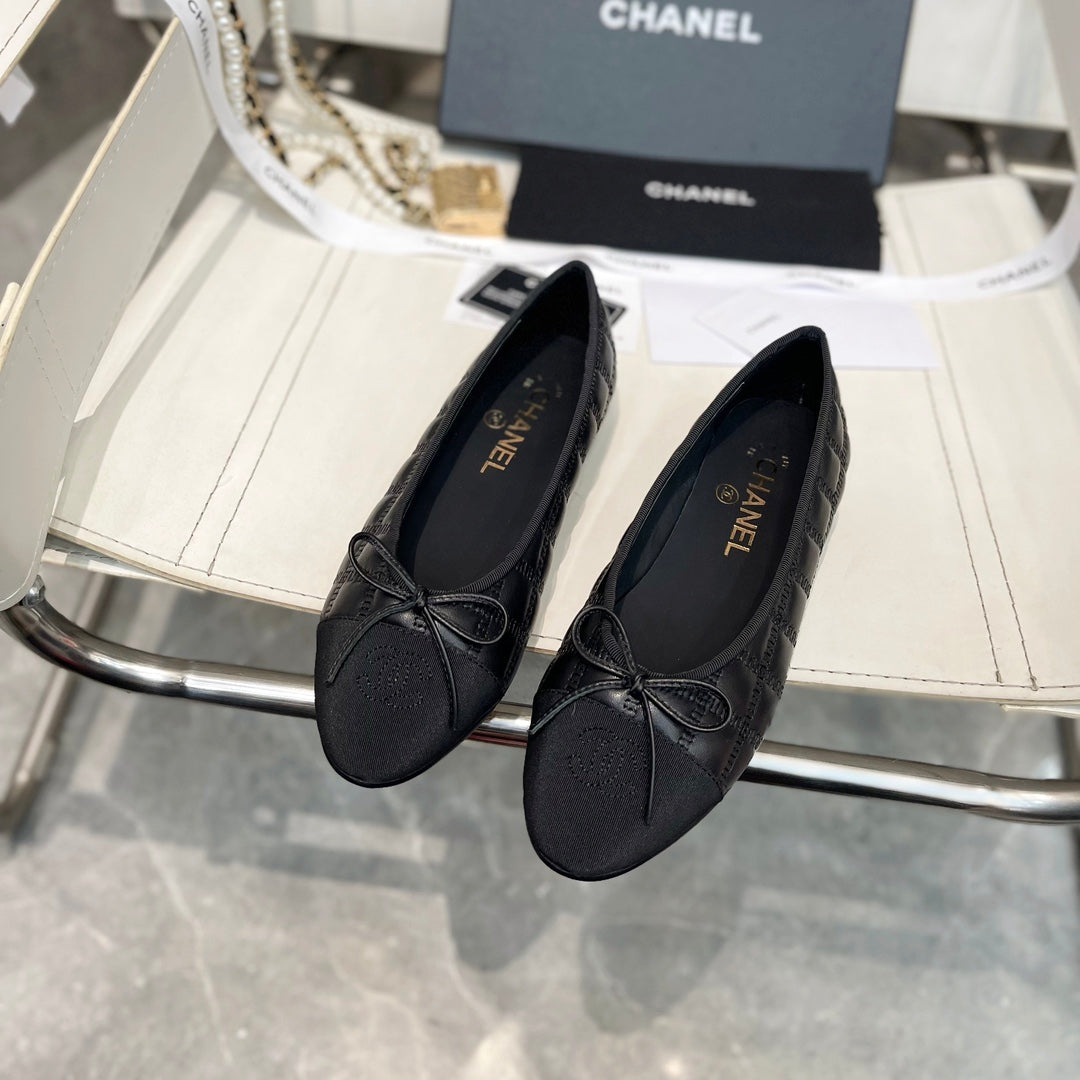 CC Stitched Ballet Flats Black Sheepskin 817408