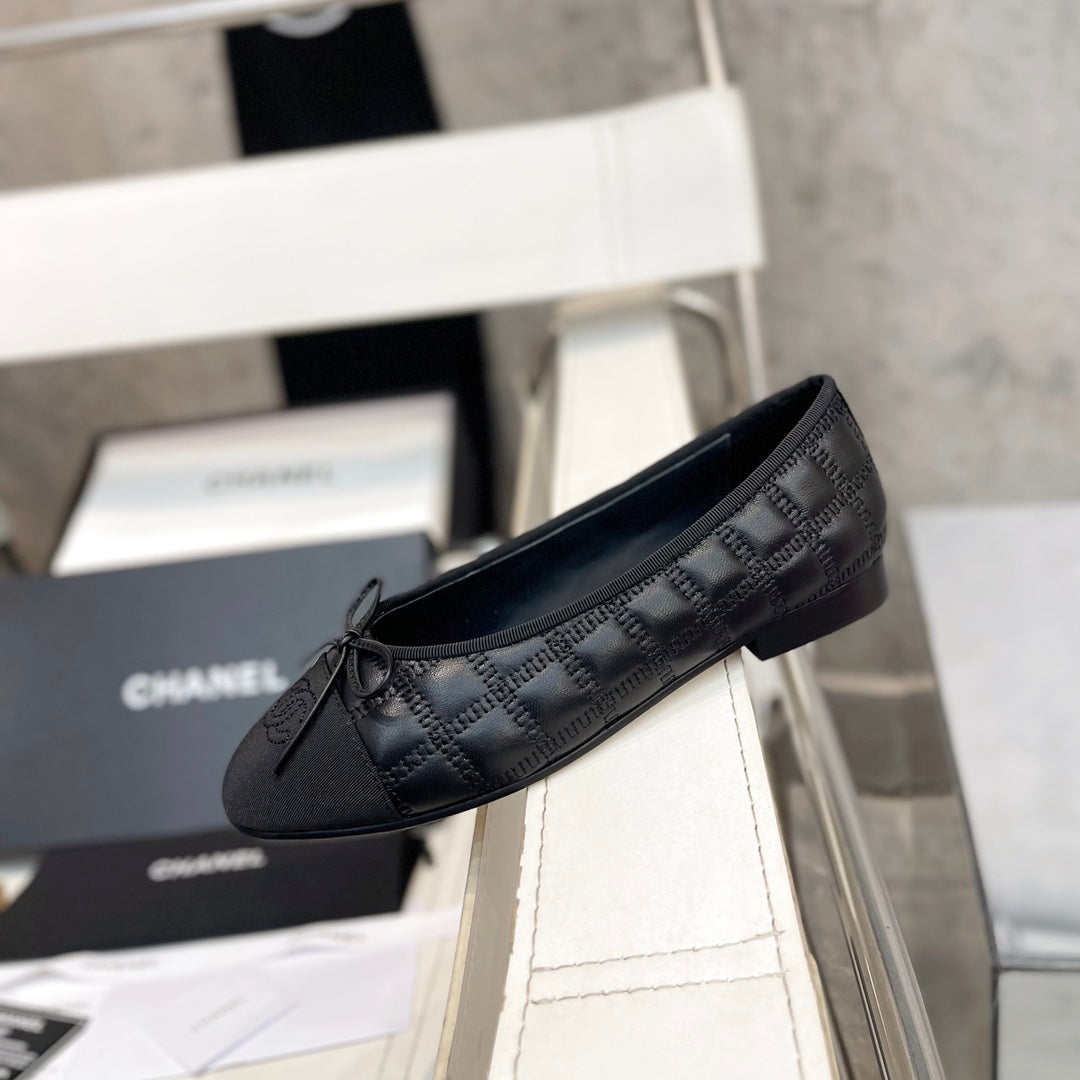 CC Stitched Ballet Flats Black Sheepskin 817408
