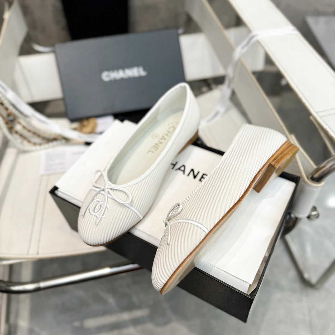 CC Bow Ballet Flats White Corduroy Fabric 818097