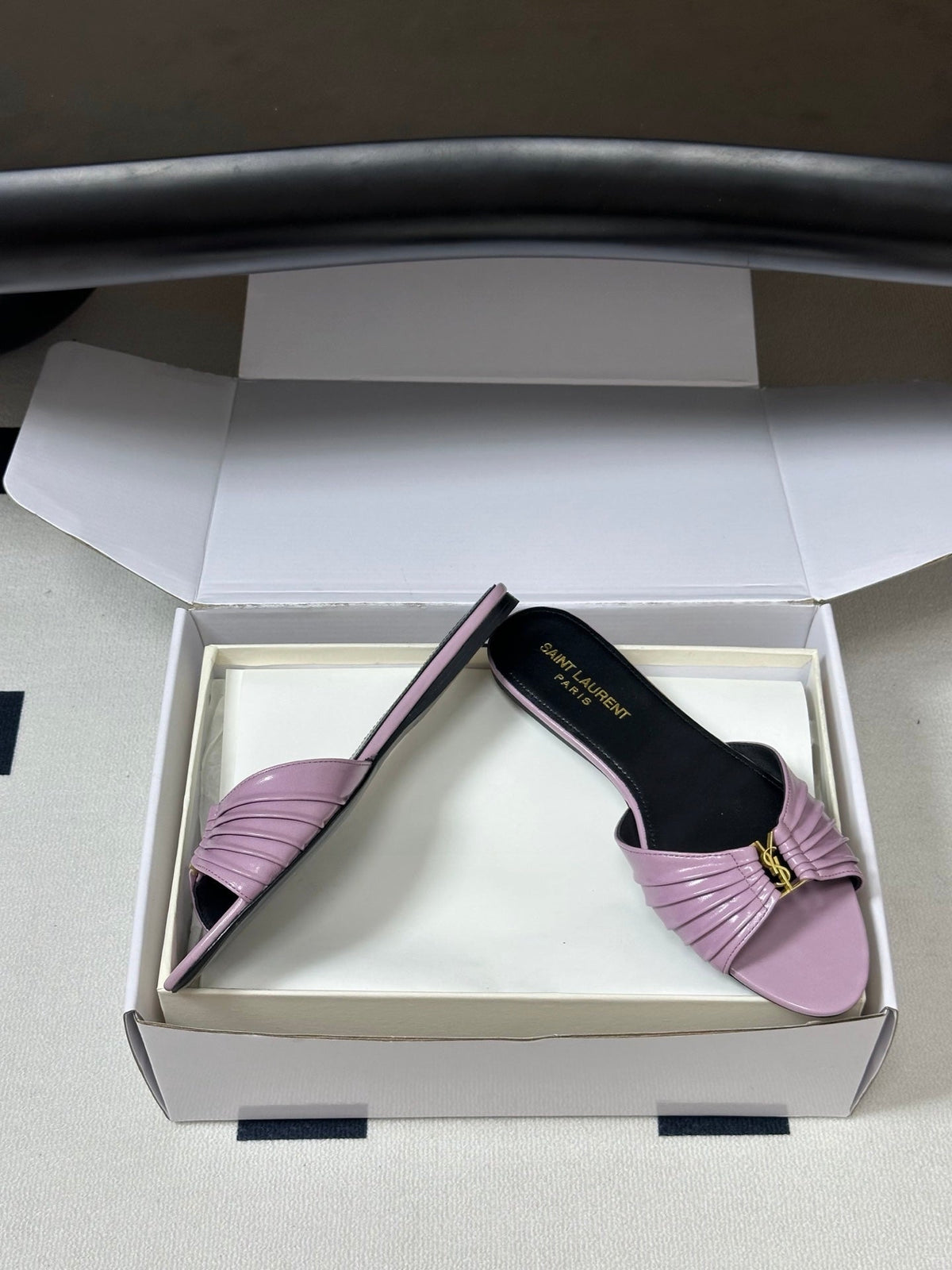 YSL Babylone Slides Light Purple Glossy Leather 835190