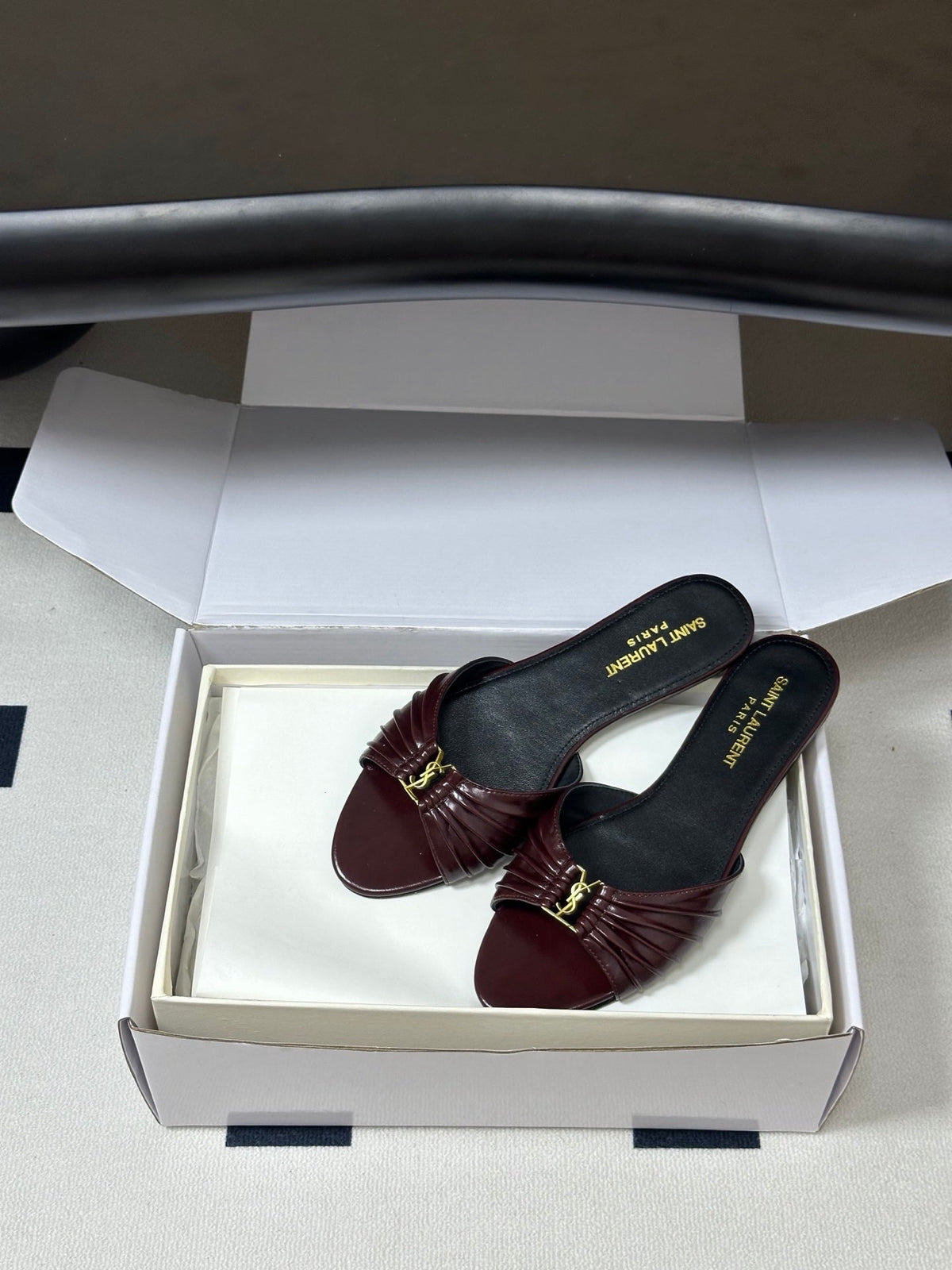 YSL Babylone Slides Coffee Glossy Leather 835191