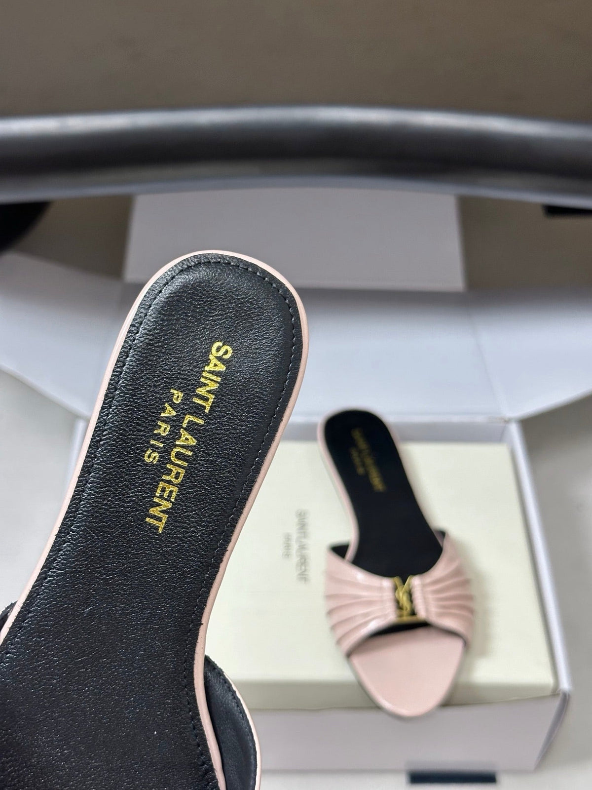 YSL Babylone Slides Light Pink Glossy Leather 835192