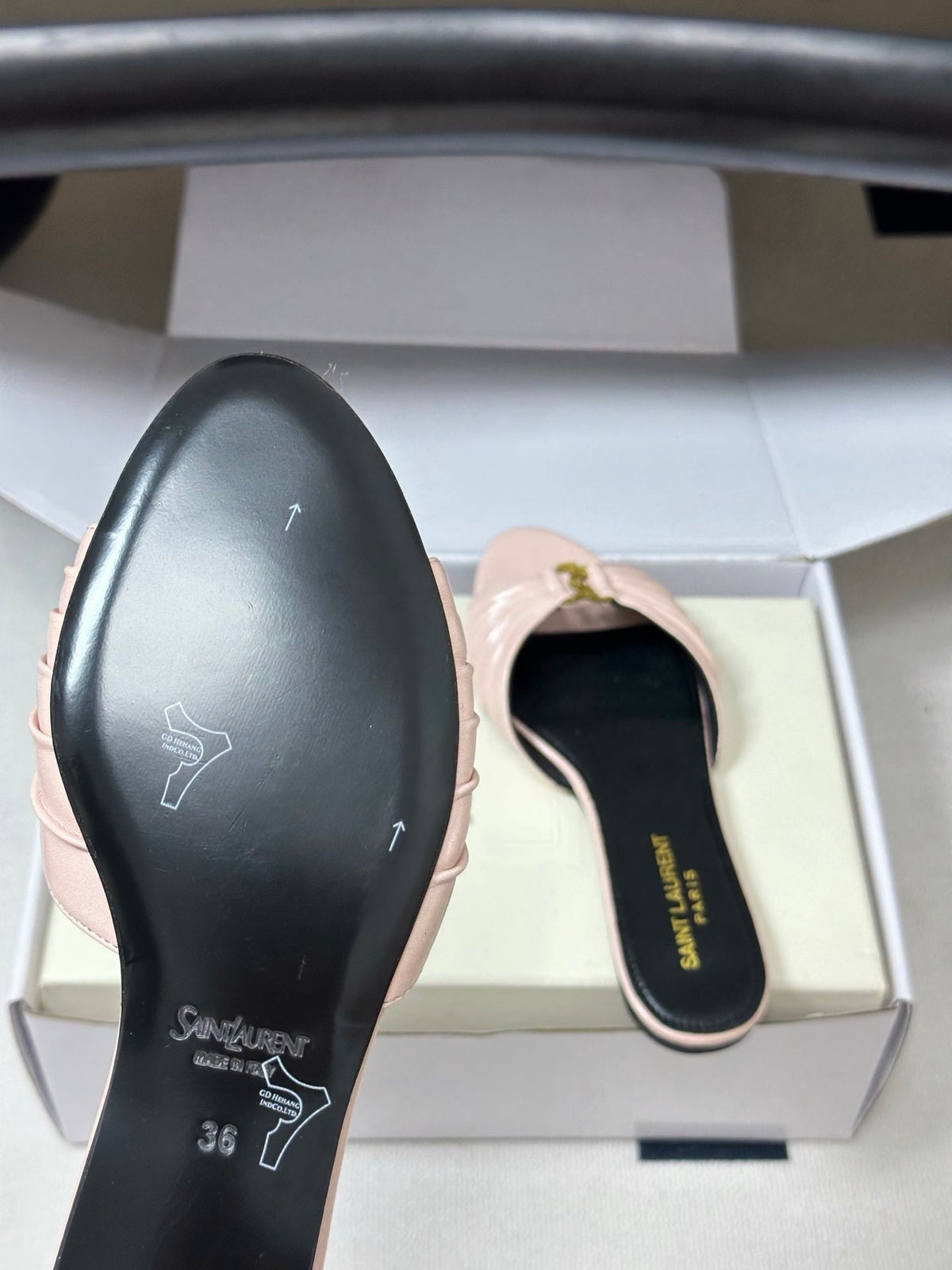 YSL Babylone Slides Light Pink Glossy Leather 835192