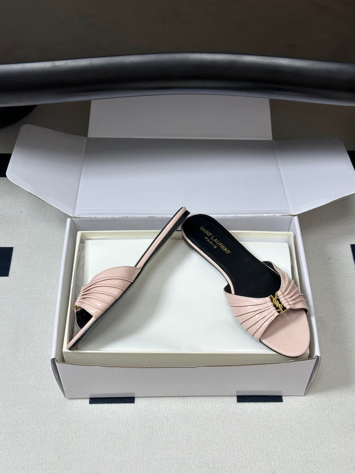 YSL Babylone Slides Light Pink Glossy Leather 835192