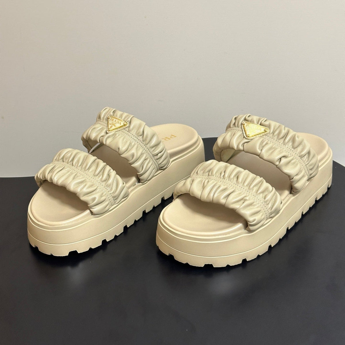 Prada 26s Flatform Slides Beige Matelassé Leather 834768