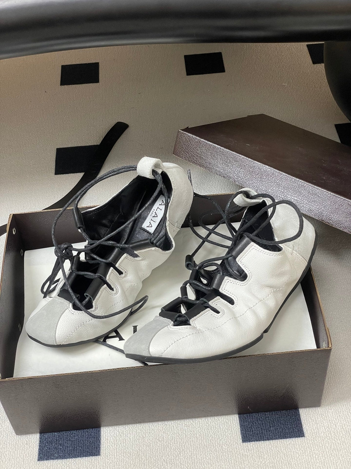 Alaia Fold Laced Ballet Flats White Cowhide 835282