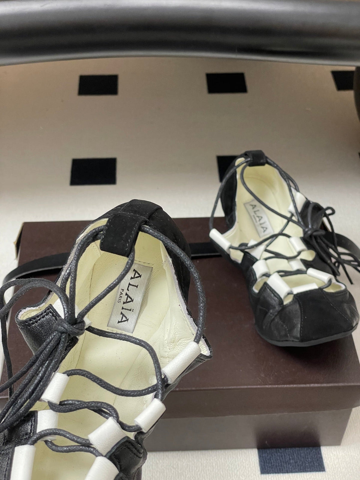 Alaia Fold Laced Ballet Flats Black Cowhide 835283