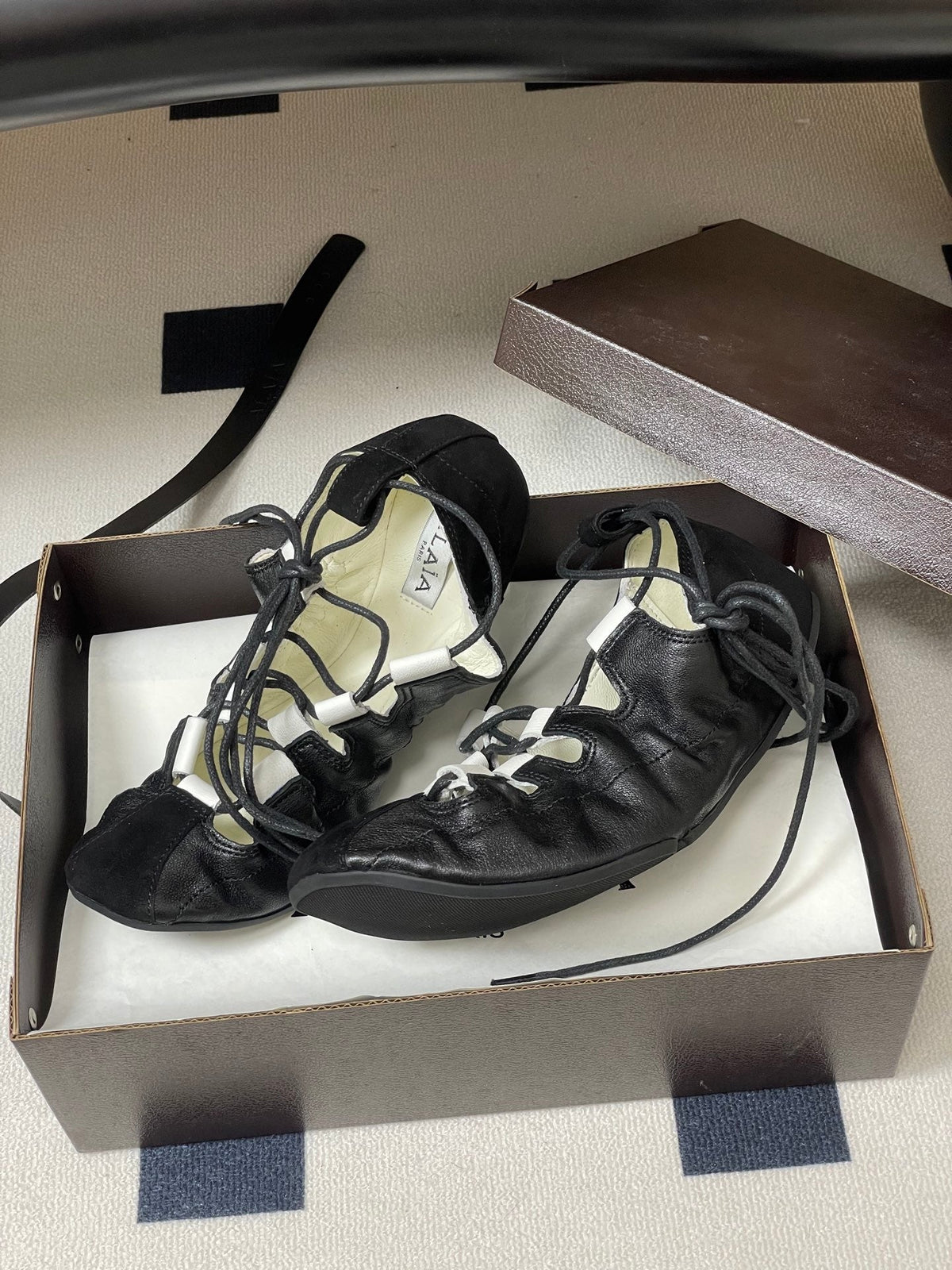 Alaia Fold Laced Ballet Flats Black Cowhide 835283