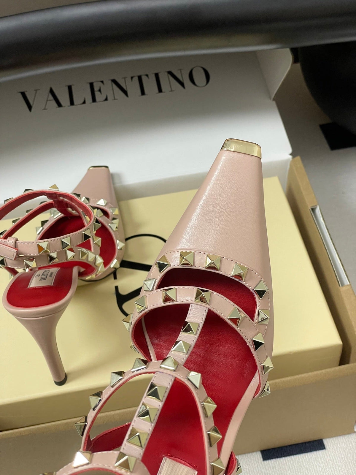 VT Rockstud Kidskin Pump 100mm Peach Sheepskin 835115