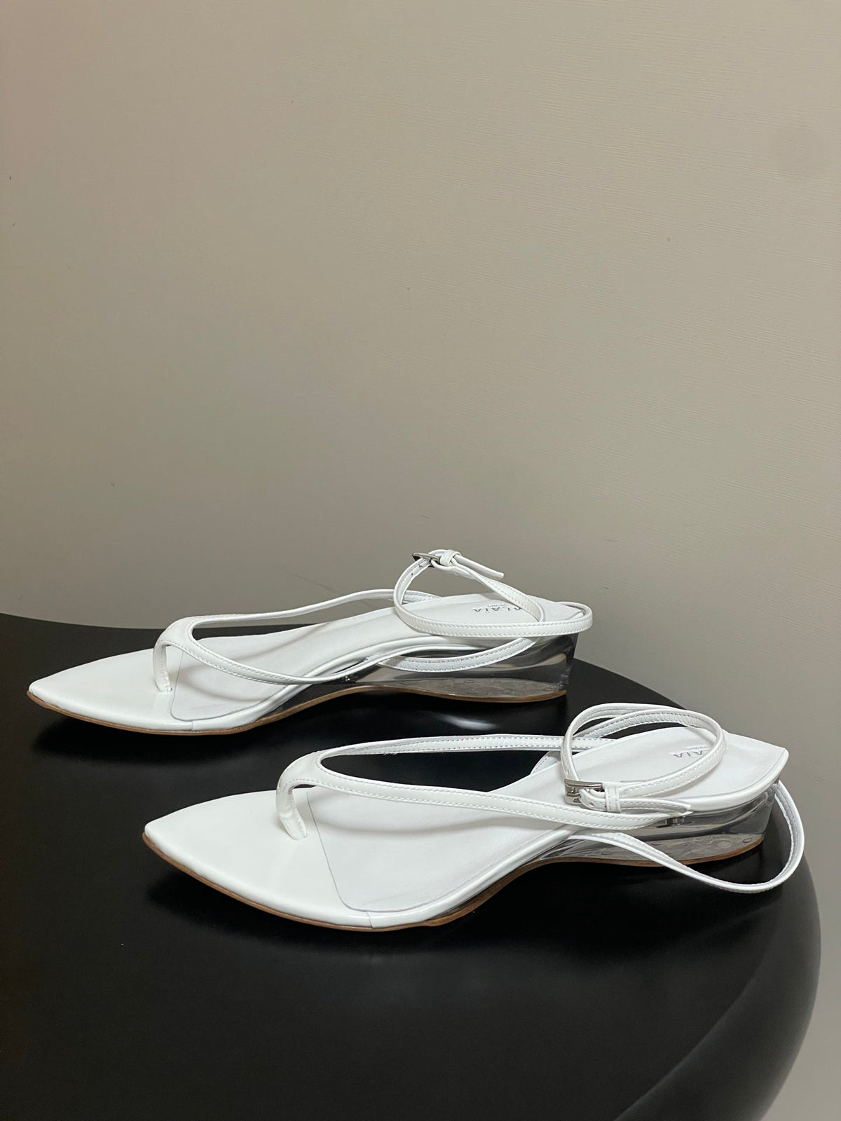 Alaia Invisible Thong Sandals 3cm White Patent Leather 835286