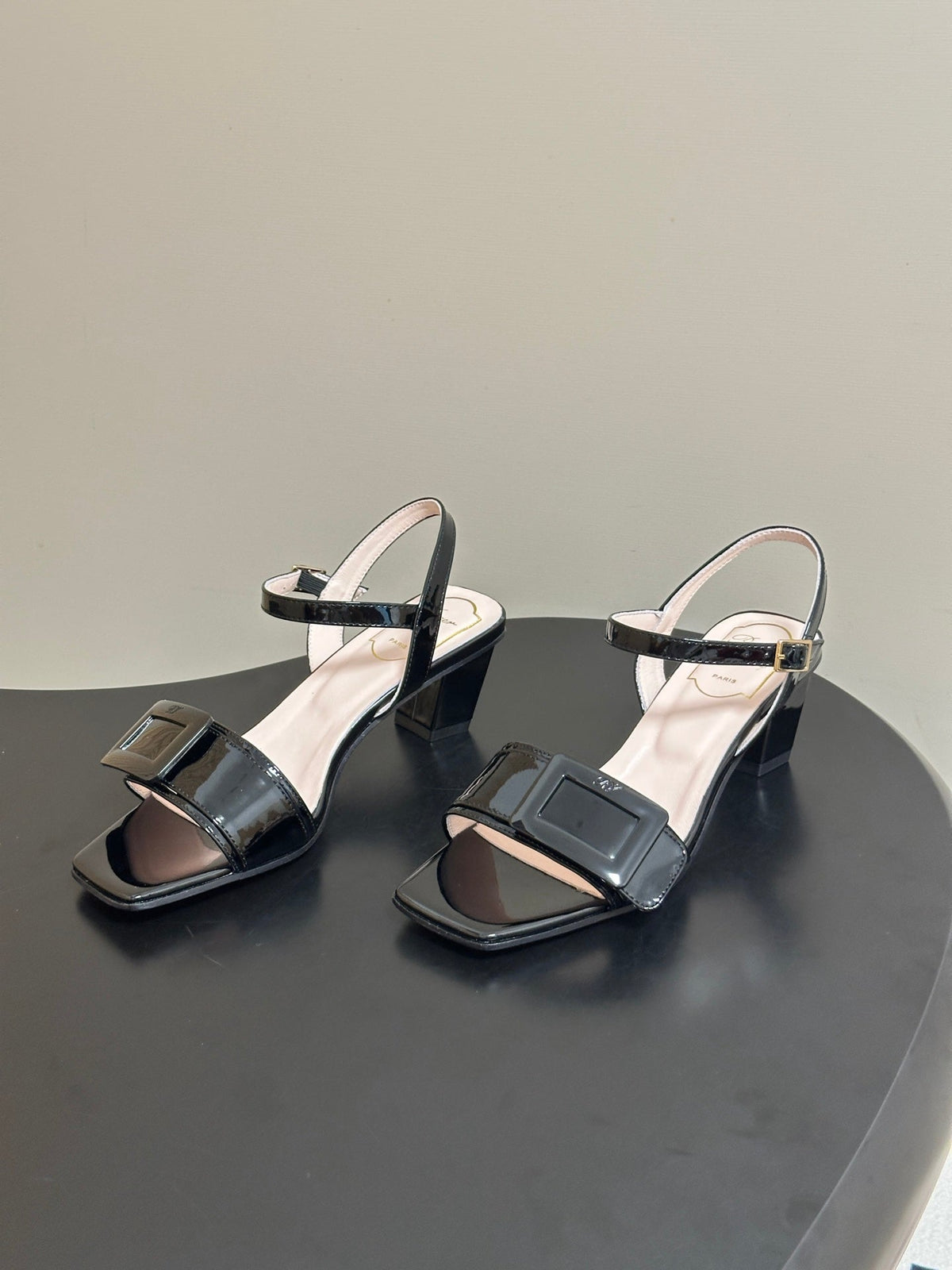 Roger Vivier Belle Vivier Sandals Black Patent Leather 835129