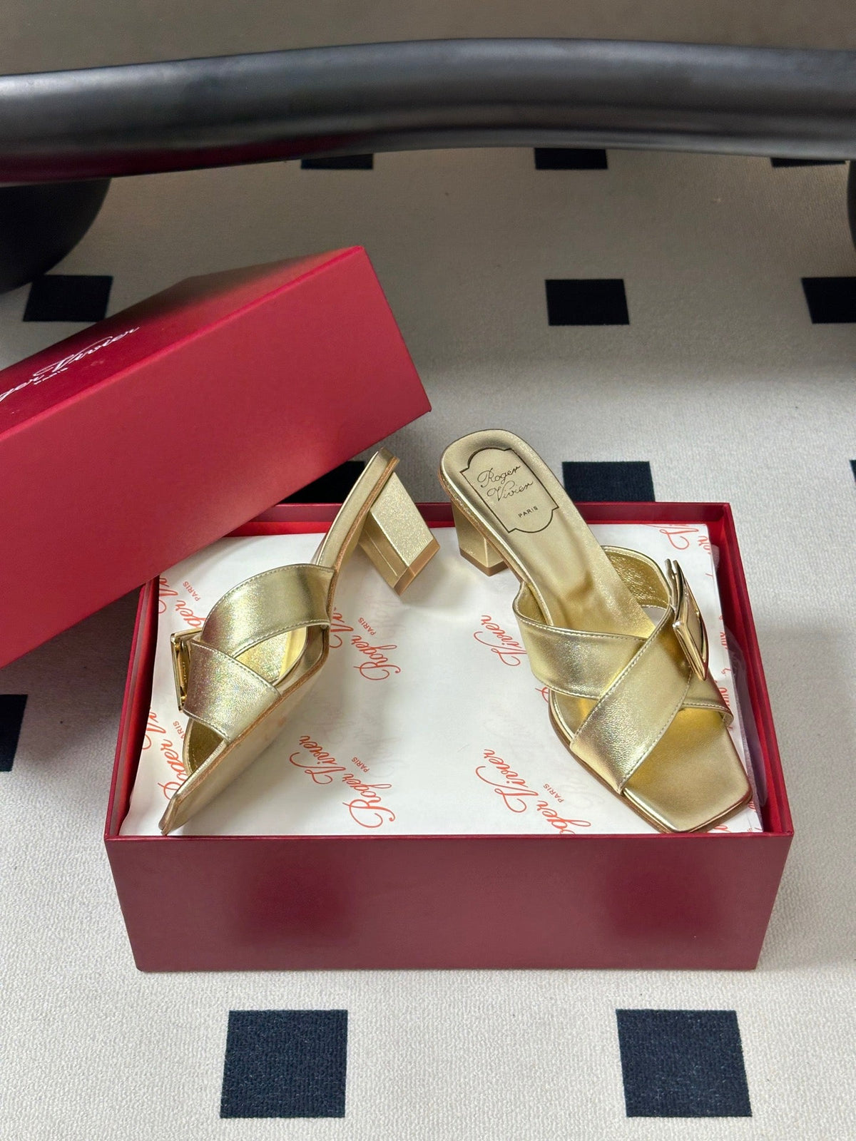 Belle Vivier Mules Gold Patent Leather 835131