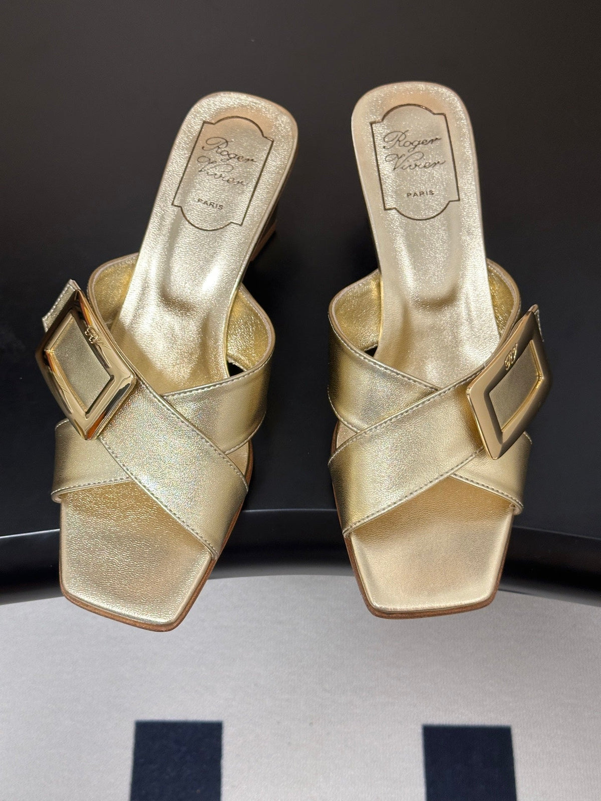 Belle Vivier Mules Gold Patent Leather 835131
