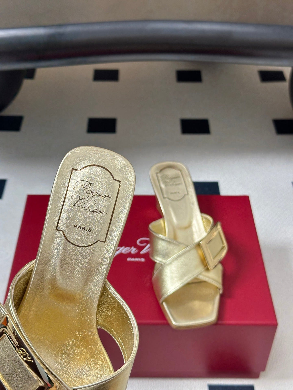 Belle Vivier Mules Gold Patent Leather 835131