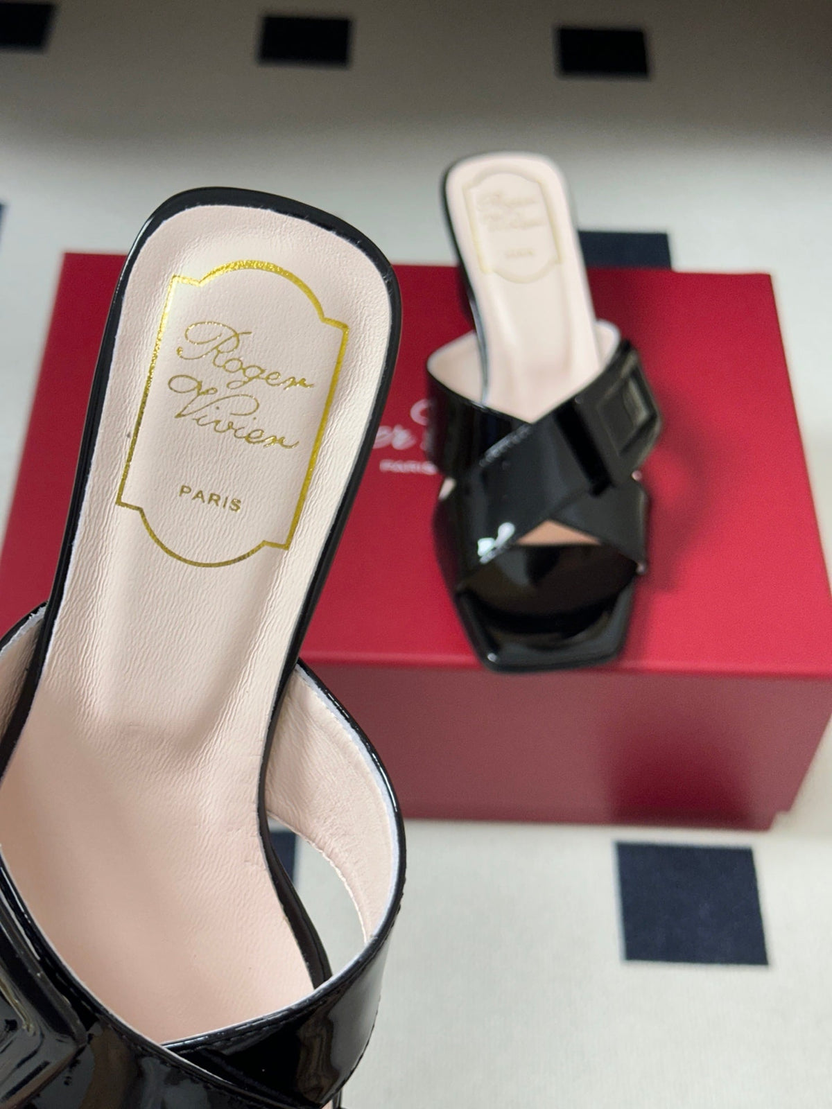 Belle Vivier Mules Black Patent Leather 835132