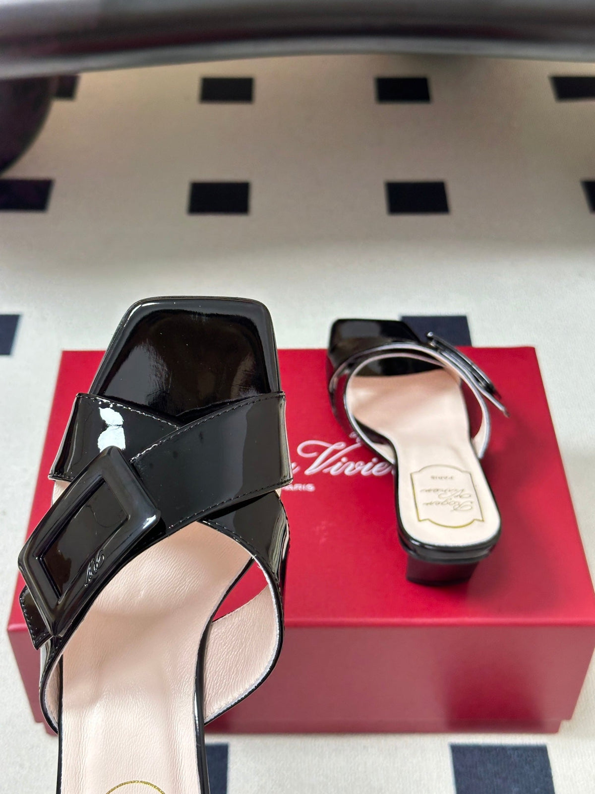 Belle Vivier Mules Black Patent Leather 835132