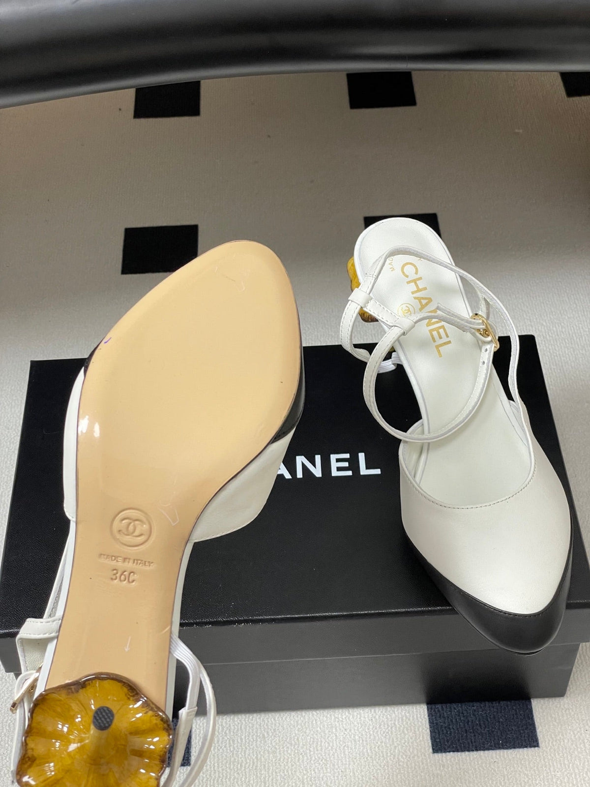 CC 26s Slingback 8.5cm White Leather 834722