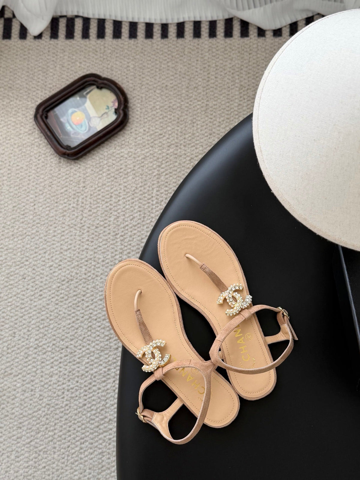 CC Strappy Sandals Beige Suede Sheepskin 670387