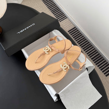 CC Strappy Sandals Beige Suede Sheepskin 670387