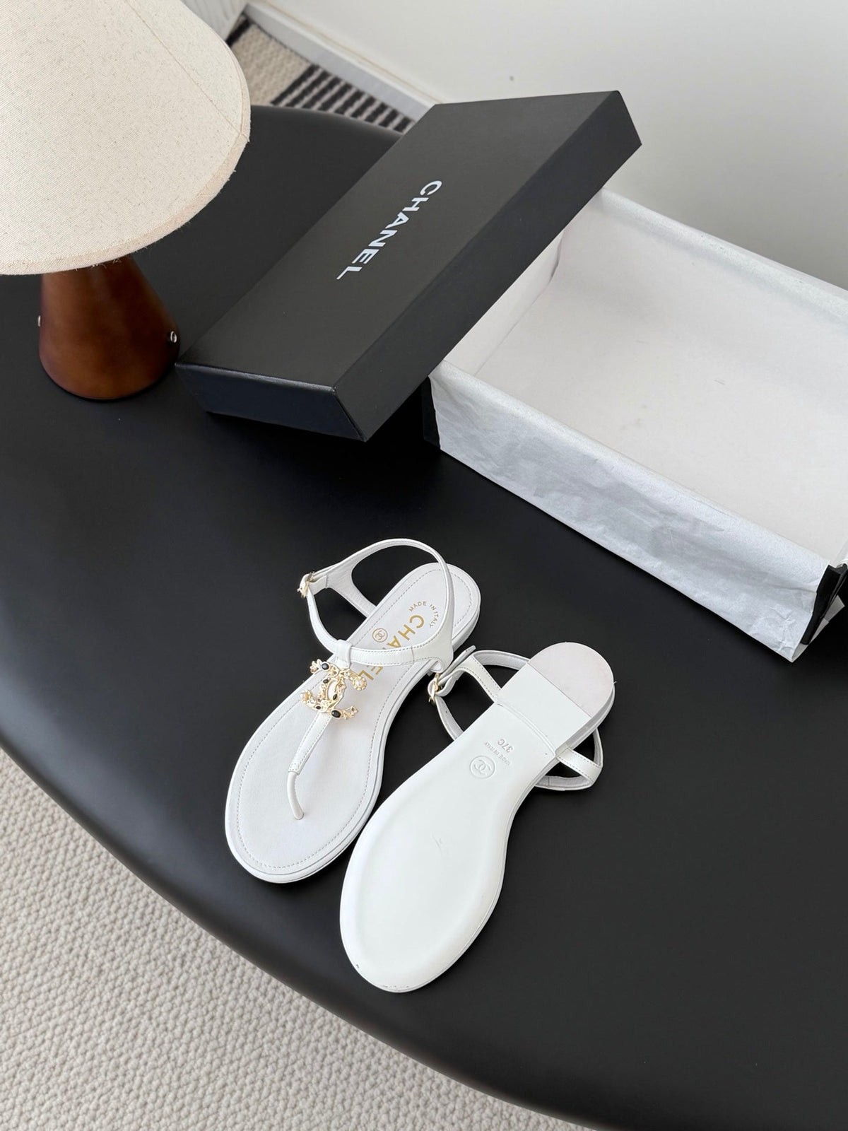 CC Strappy Sandals White Sheepskin 670389