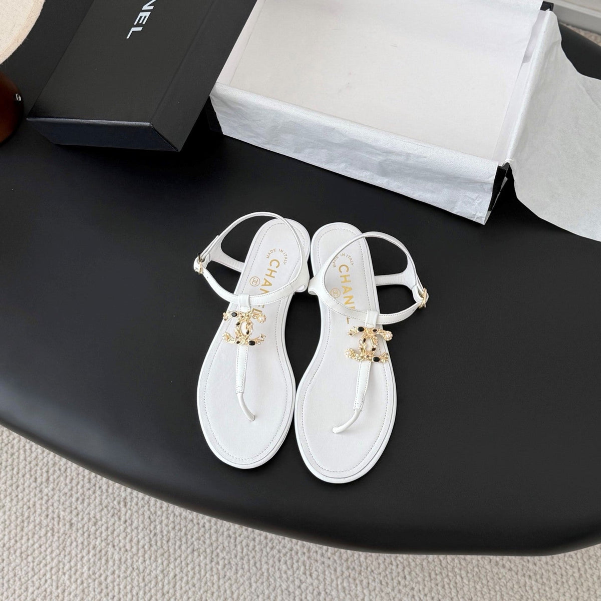 CC Strappy Sandals White Sheepskin 670389