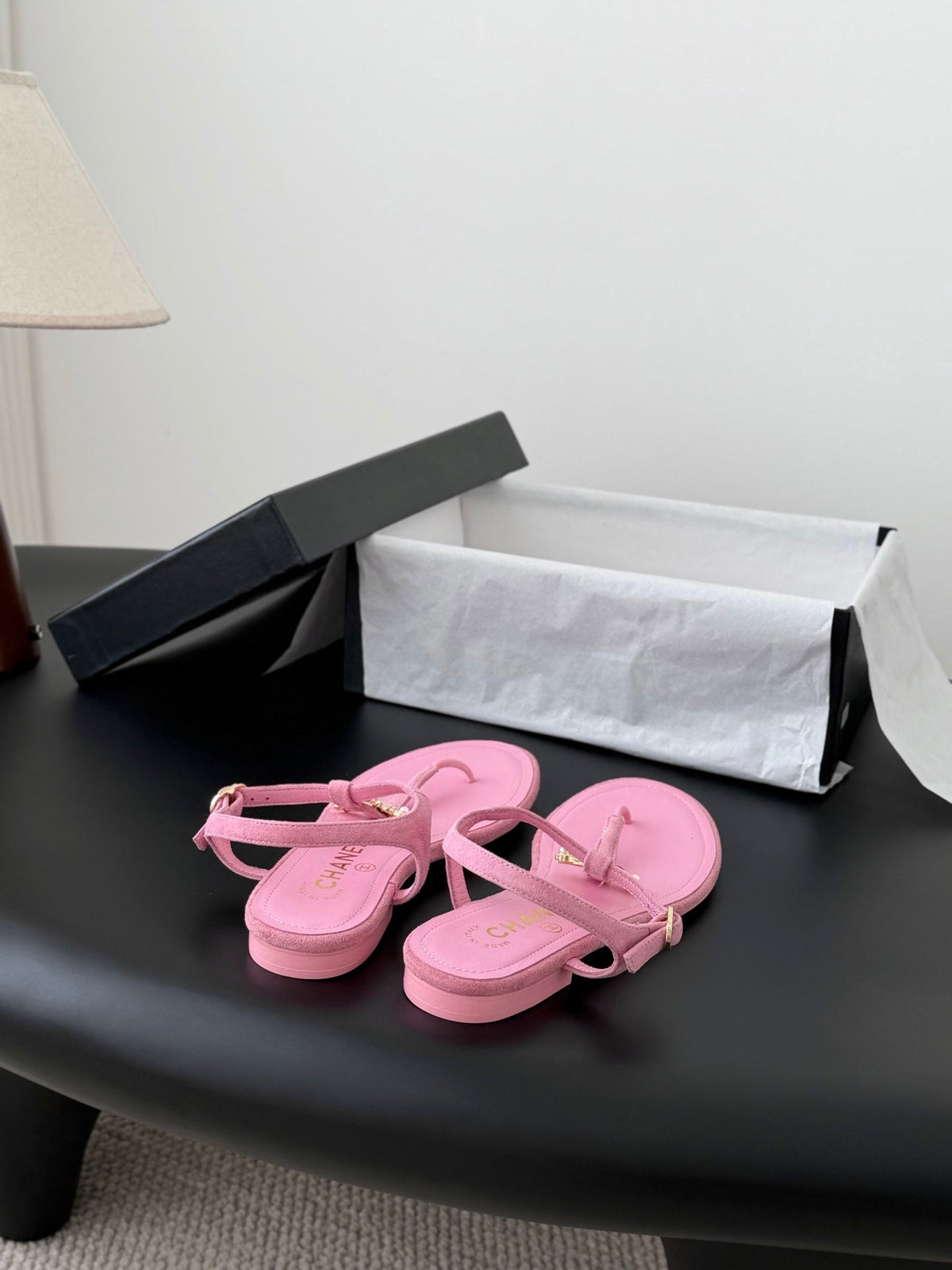 CC Strappy Sandals Pink Suede Sheepskin 670390
