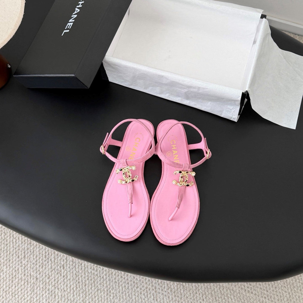 CC Strappy Sandals Pink Suede Sheepskin 670390