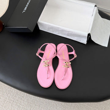 CC Strappy Sandals Pink Suede Sheepskin 670390