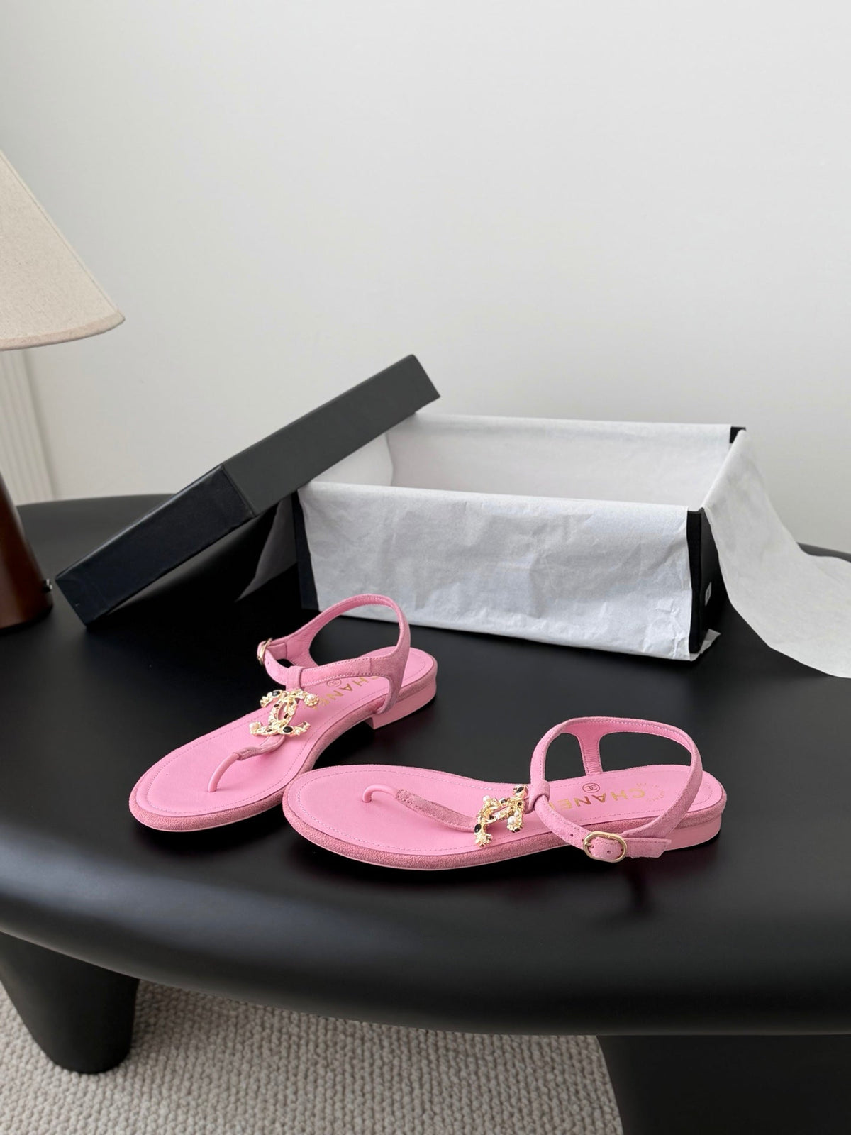 CC Strappy Sandals Pink Suede Sheepskin 670390