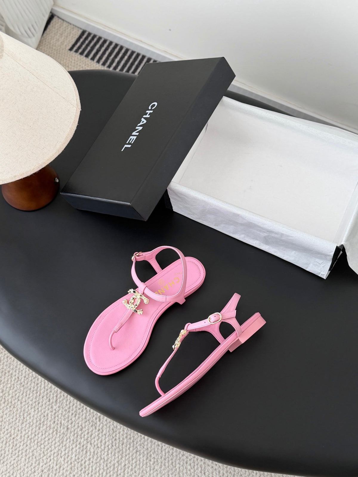CC Strappy Sandals Pink Sheepskin 670391