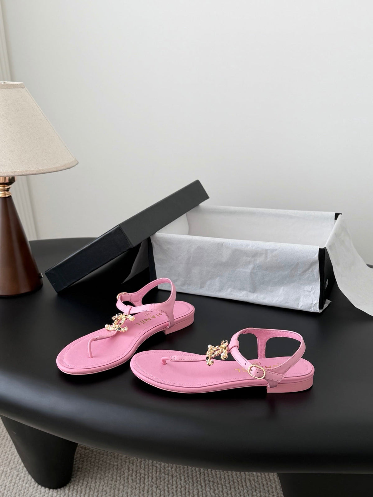 CC Strappy Sandals Pink Sheepskin 670391
