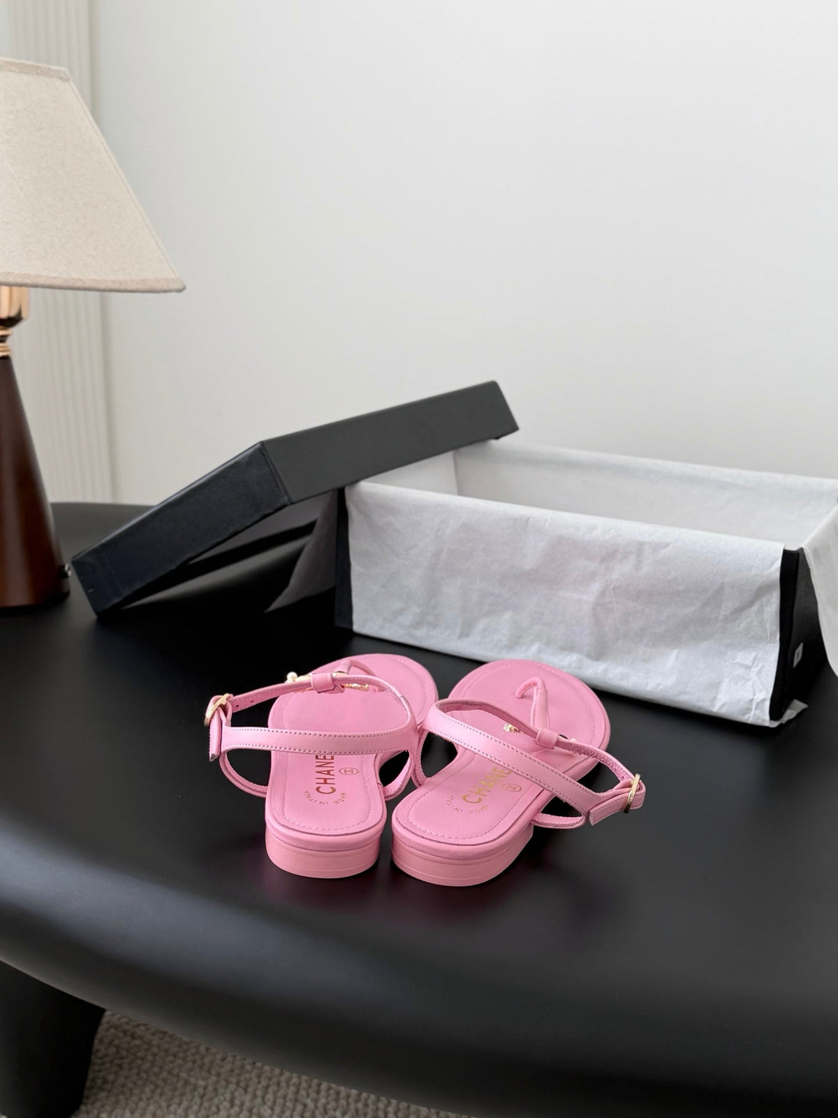 CC Strappy Sandals Pink Sheepskin 670391