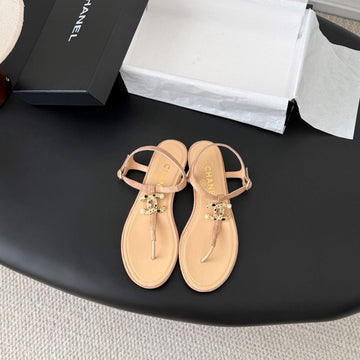 CC Strappy Sandals Beige Suede Sheepskin 670393