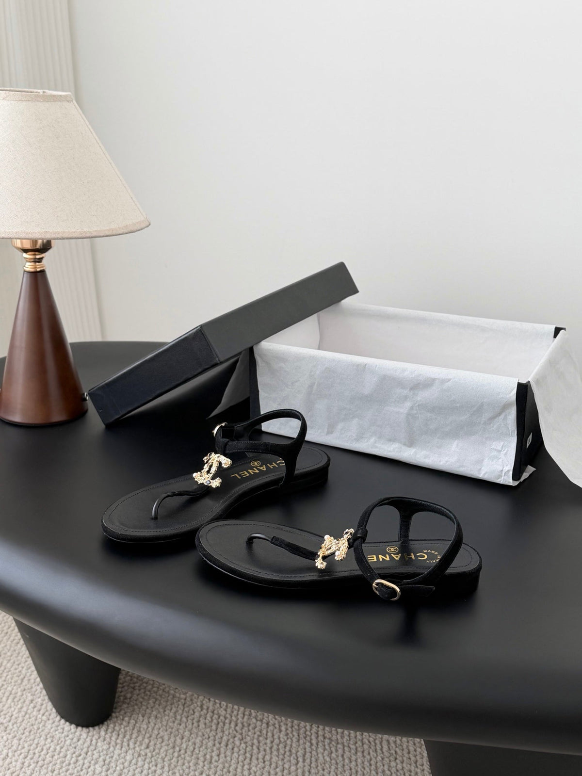 CC Strappy Sandals Black Velvet Sheepskin 670395
