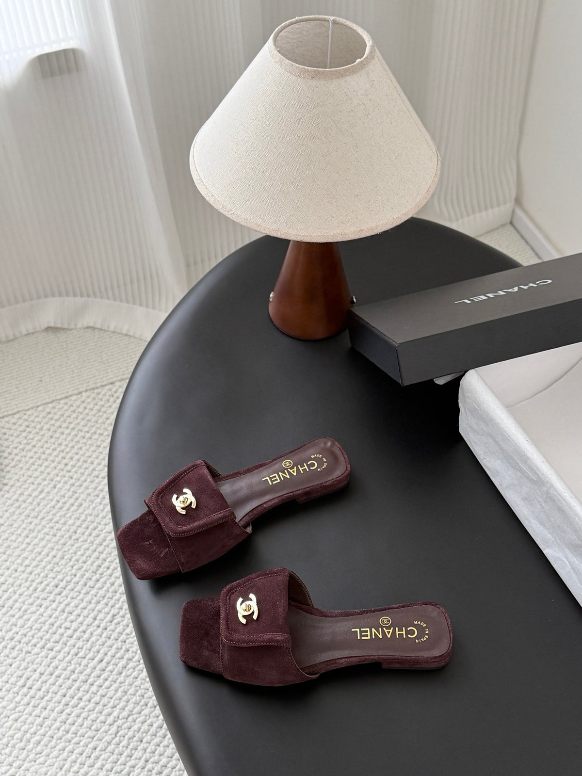 CC 26C Slippers Flat Dark Burgundy Suede 717796