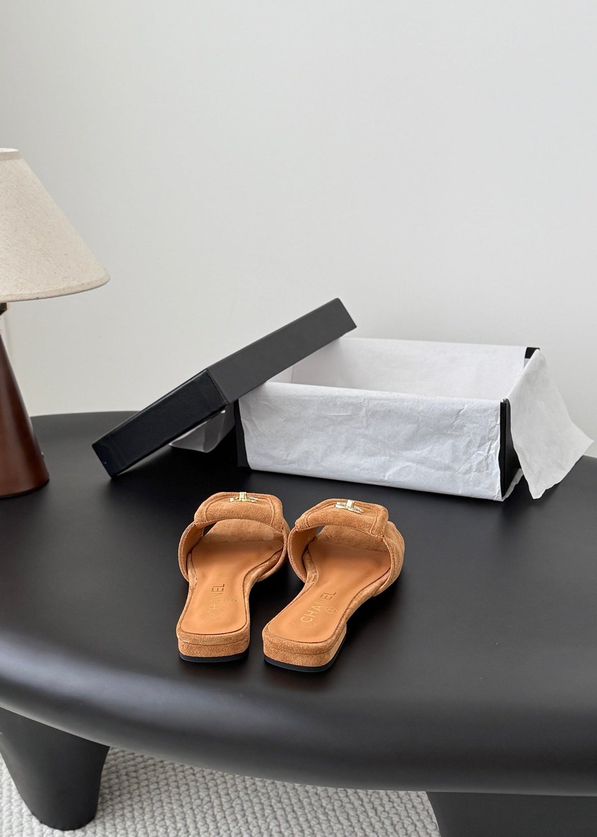 CC 26C Slippers Flat Camel Suede 717804