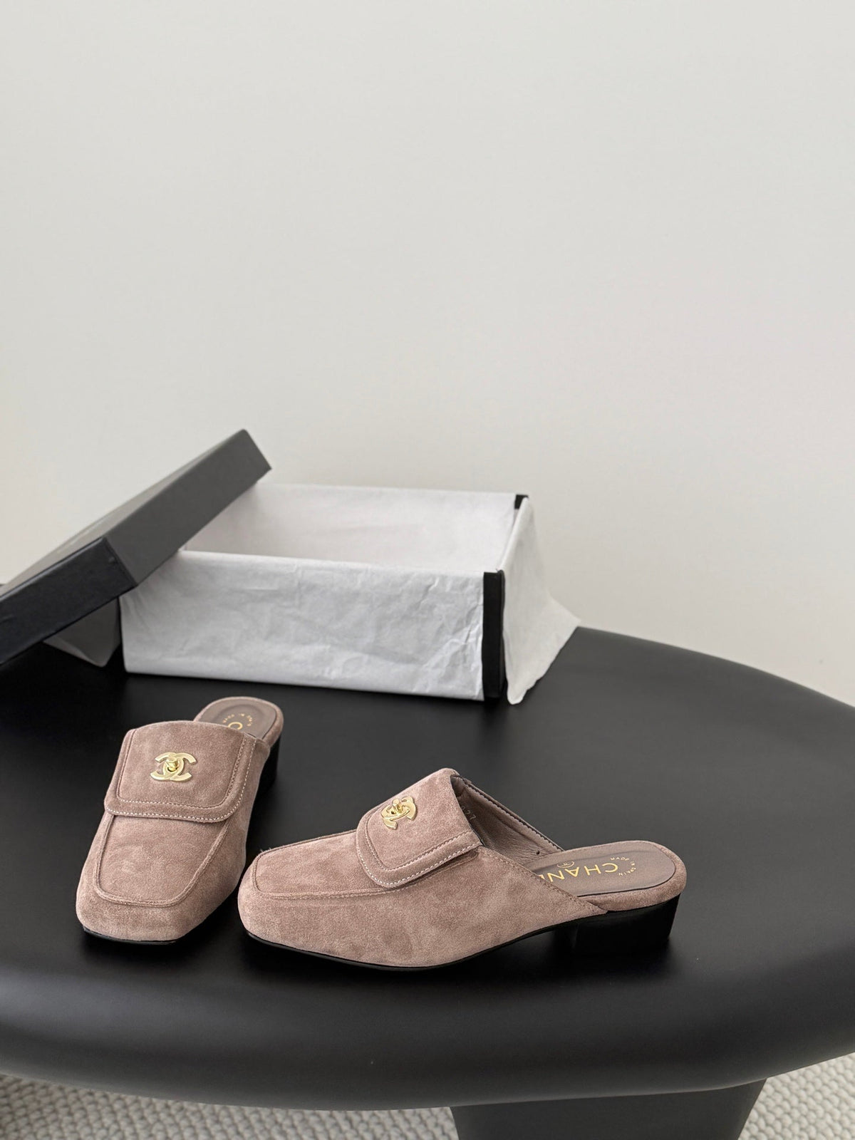 CC Half-Slippers Flat Taupe Suede 717812