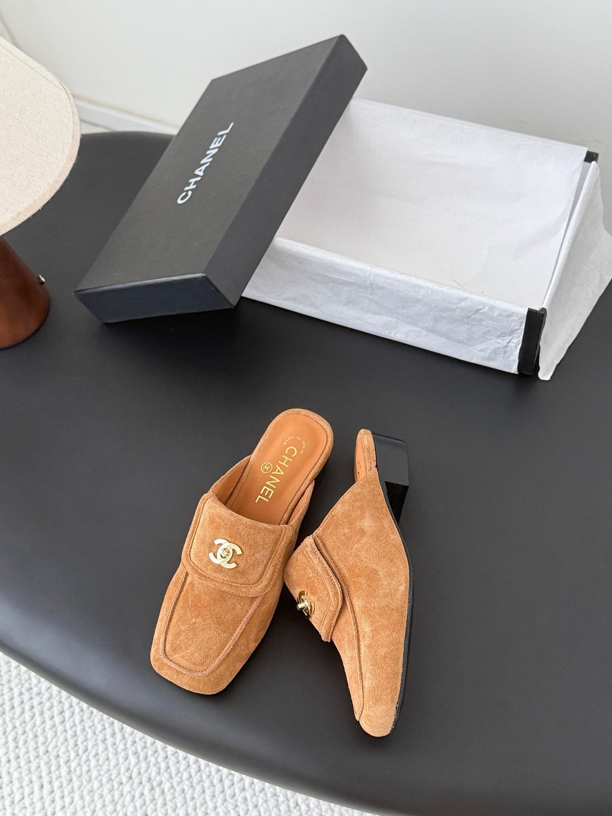 CC Half-Slippers Flat Camel Suede 717813