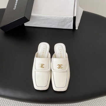 CC Half-Slippers Flat White Calfskin 717816
