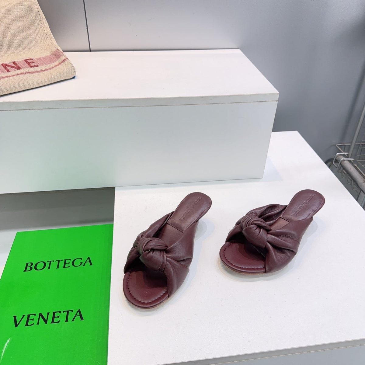 BV Cherry Mules 5.5cm Burgundy Sheepskin 842926